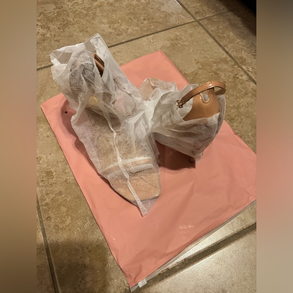 Miss Lola Dark Nude Patent Heels - Picture 5 of 8